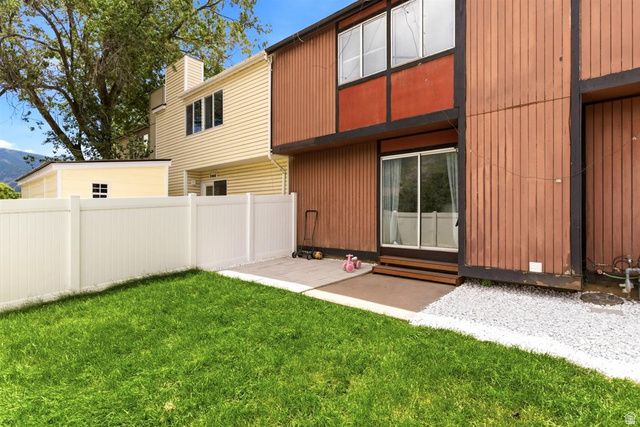 1944 E WILLOW WOOD LN, Ogden, UT 84403