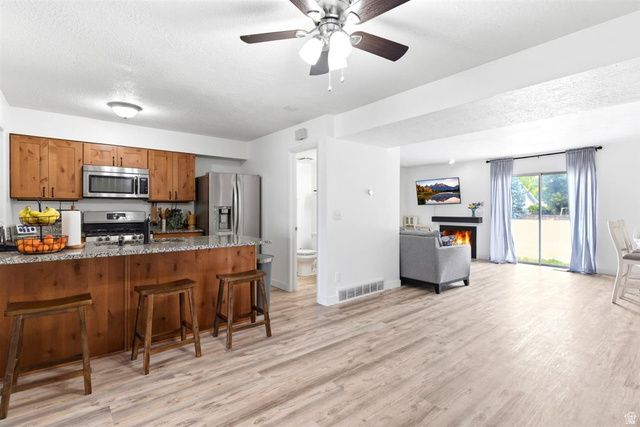 1944 E WILLOW WOOD LN, Ogden, UT 84403