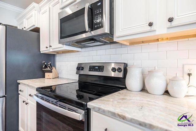 108 Chatham Ct, Byron, GA 31008