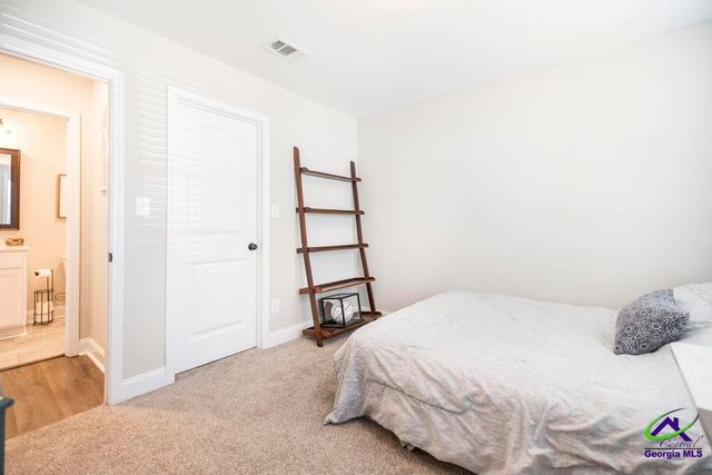 108 Chatham Ct, Byron, GA 31008