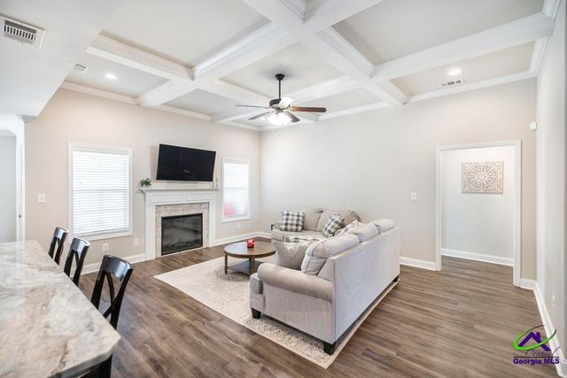 108 Chatham Ct, Byron, GA 31008