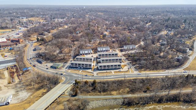 508 Indianola Road 8, Des Moines, IA 50315