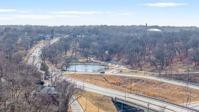 508 Indianola Road 8, Des Moines, IA 50315