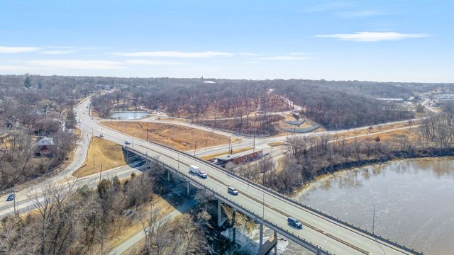 508 Indianola Road 8, Des Moines, IA 50315