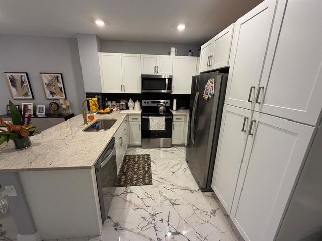 178 SE 5th Court SE, Deerfield Beach, FL 33441