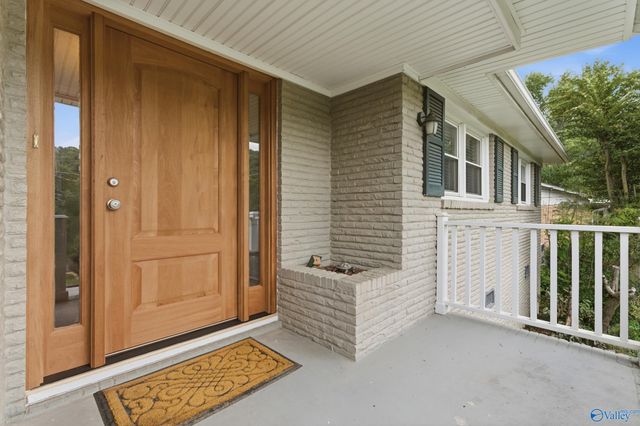 2117 Shades Crest Road SE, Huntsville, AL 35801