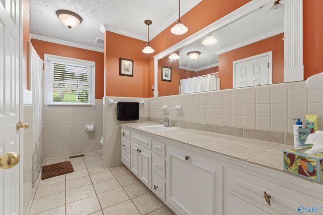 2117 Shades Crest Road SE, Huntsville, AL 35801