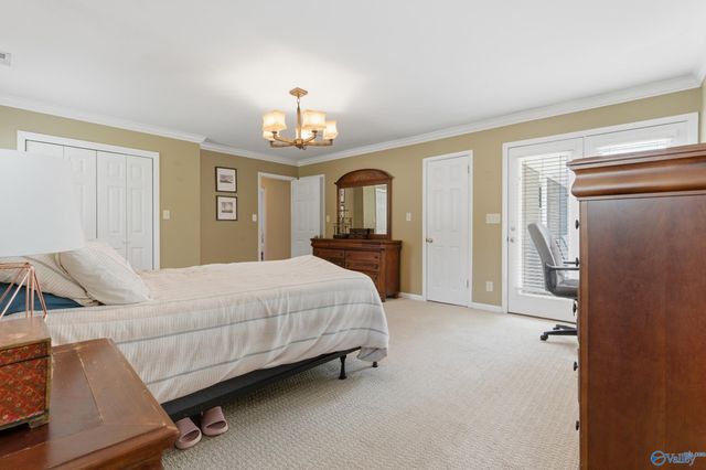 2117 Shades Crest Road SE, Huntsville, AL 35801