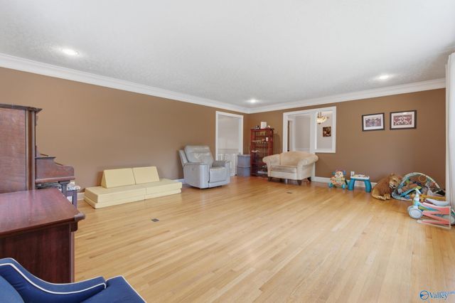 2117 Shades Crest Road SE, Huntsville, AL 35801