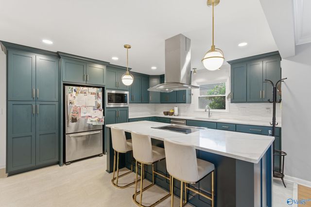 2117 Shades Crest Road SE, Huntsville, AL 35801