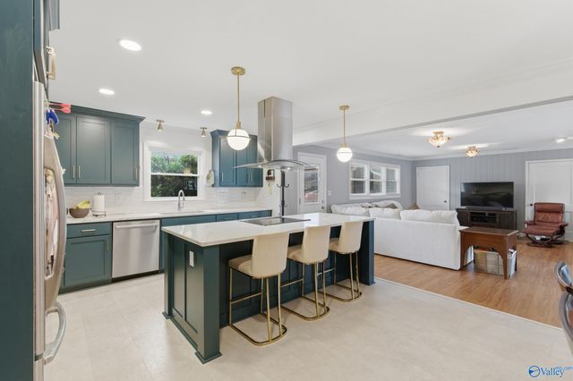 2117 Shades Crest Road SE, Huntsville, AL 35801