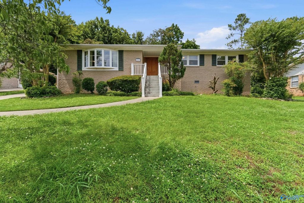 2117 Shades Crest Road SE, Huntsville, AL 35801