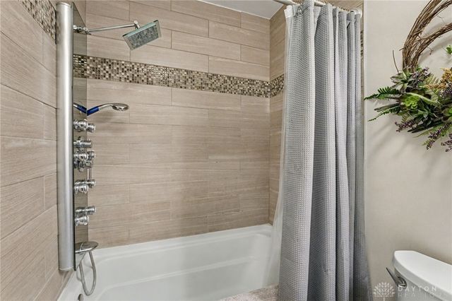 3436 S Dakar Drive, Beavercreek, OH 45431