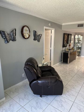 6768 N 10th Ave Avenue N 210, Lake Worth, FL 33467