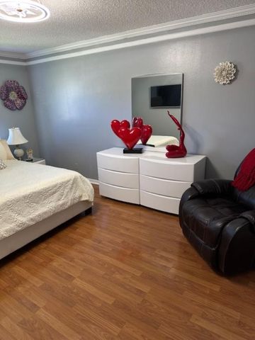 6768 N 10th Ave Avenue N 210, Lake Worth, FL 33467