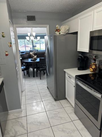 6768 N 10th Ave Avenue N 210, Lake Worth, FL 33467