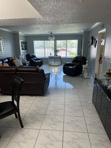 6768 N 10th Ave Avenue N 210, Lake Worth, FL 33467