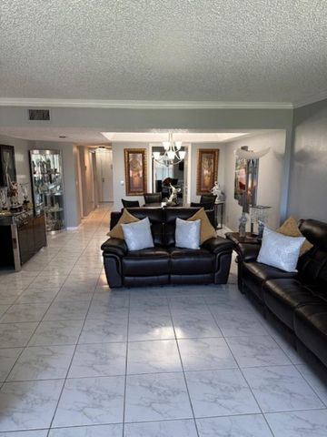 6768 N 10th Ave Avenue N 210, Lake Worth, FL 33467