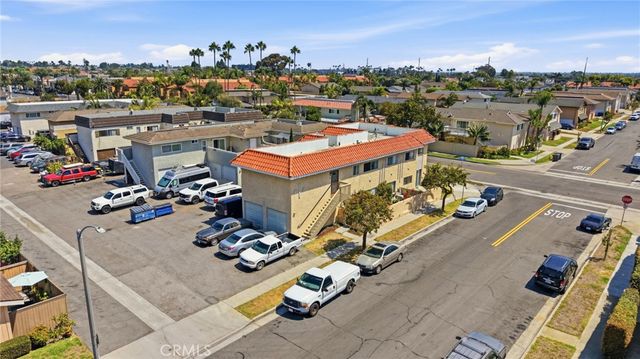 1501 Huntington Street, Huntington Beach, CA 92648