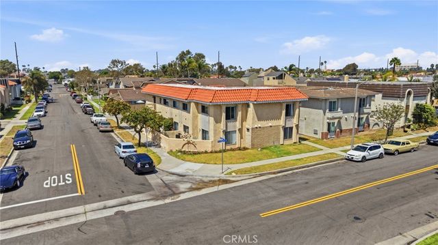 1501 Huntington Street, Huntington Beach, CA 92648