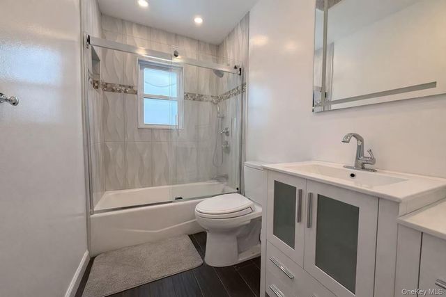 62 Summit Street, Hicksville, NY 11801