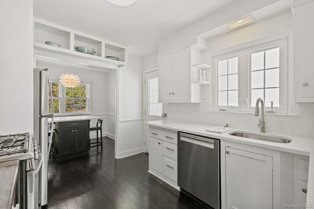 55 Edgewood Avenue, Larchmont, NY 10538