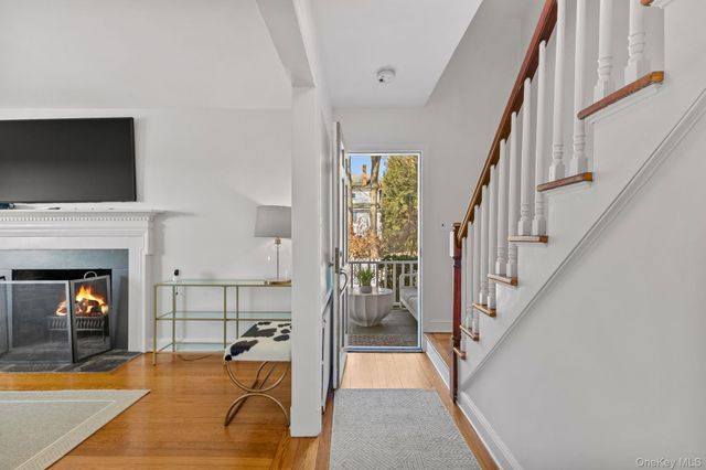 55 Edgewood Avenue, Larchmont, NY 10538