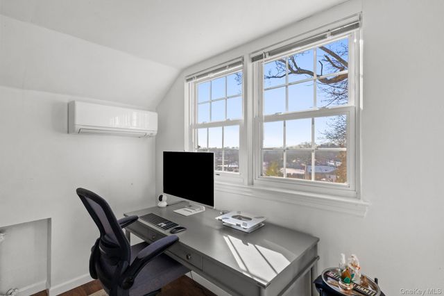 55 Edgewood Avenue, Larchmont, NY 10538