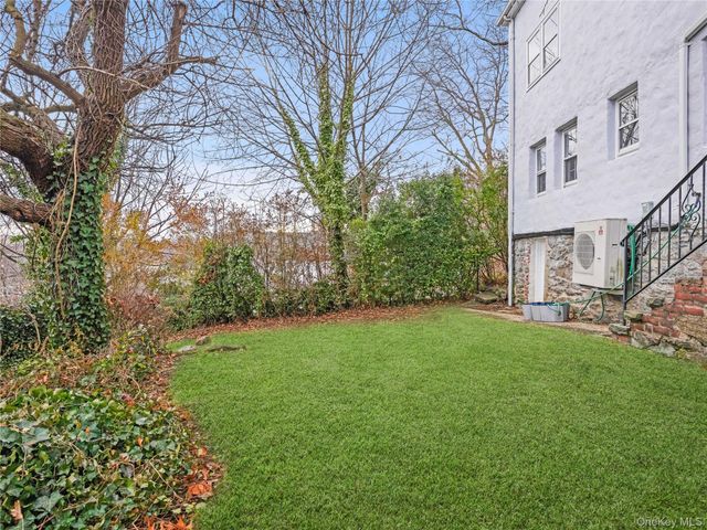 55 Edgewood Avenue, Larchmont, NY 10538