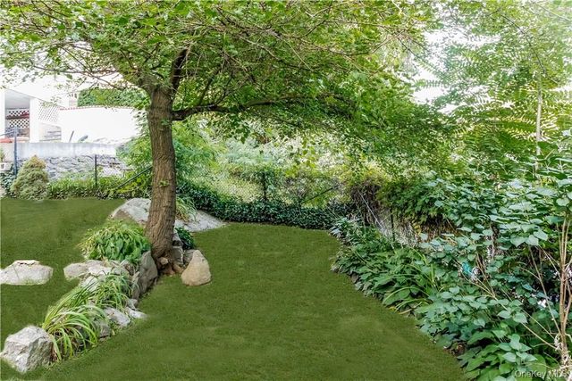 55 Edgewood Avenue, Larchmont, NY 10538