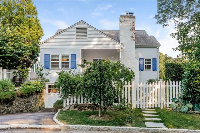 55 Edgewood Avenue, Larchmont, NY 10538