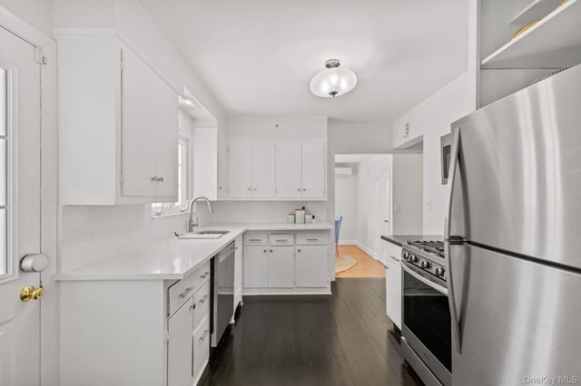 55 Edgewood Avenue, Larchmont, NY 10538