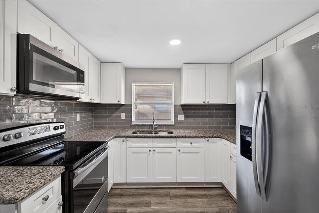 514 WALNUT STREET, Auburndale, FL 33823