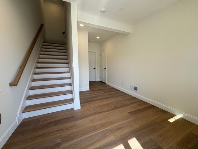 6C Dearborn Circle, Goffstown, NH 03045