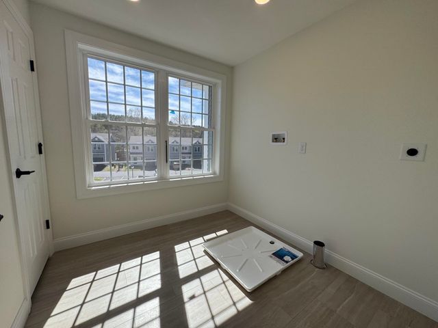 6C Dearborn Circle, Goffstown, NH 03045