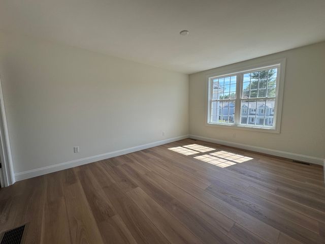 6C Dearborn Circle, Goffstown, NH 03045