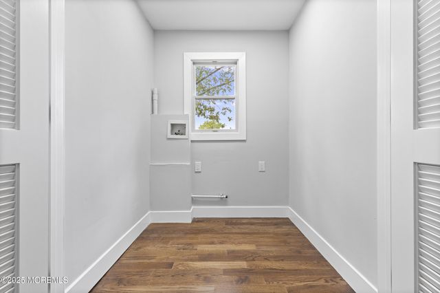 716 Palmer Avenue, Middletown, NJ 07748