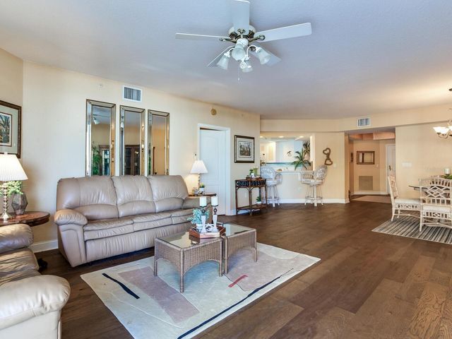 11 SAN MARCO STREET 408, Clearwater Beach, FL 33767