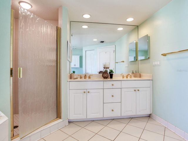 11 SAN MARCO STREET 408, Clearwater Beach, FL 33767