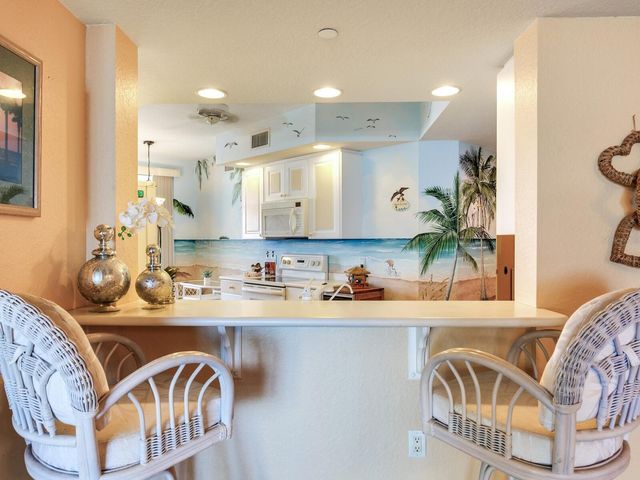 11 SAN MARCO STREET 408, Clearwater Beach, FL 33767