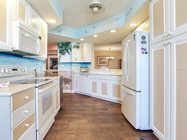 11 SAN MARCO STREET 408, Clearwater Beach, FL 33767