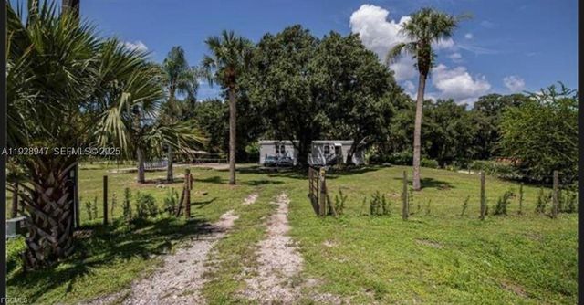 2638 ORTONA LOCKS RD, Moore Haven, FL 33471