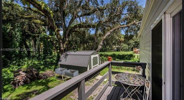 2638 ORTONA LOCKS RD, Moore Haven, FL 33471