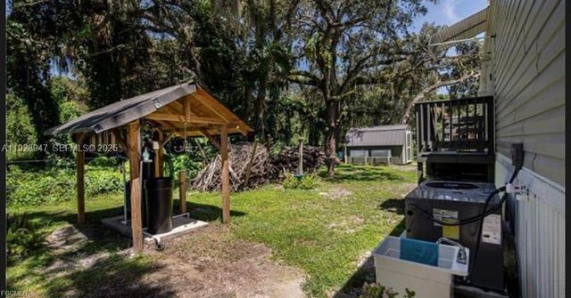 2638 ORTONA LOCKS RD, Moore Haven, FL 33471