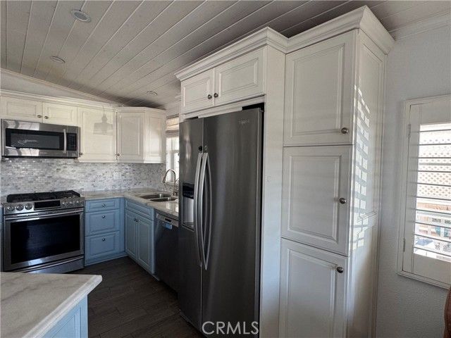 21851 Newland, Huntington Beach, CA 92646