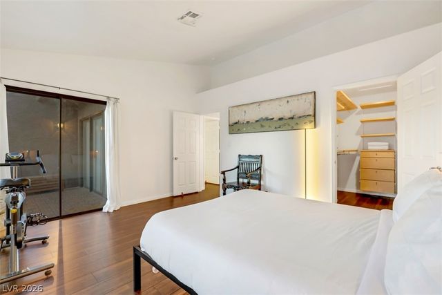 5036 South Rainbow Boulevard 204, Las Vegas, NV 89118