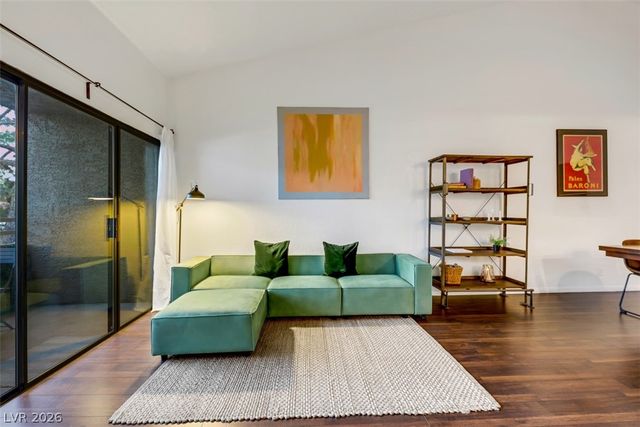 5036 South Rainbow Boulevard 204, Las Vegas, NV 89118