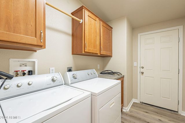 3301 S GOLDFIELD Road 2015, Apache Junction, AZ 85119