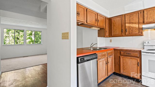 7344 Pebblestone Drive A, Charlotte, NC 28212