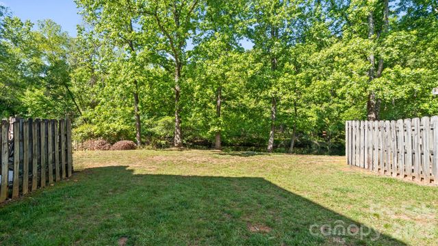 7344 Pebblestone Drive A, Charlotte, NC 28212